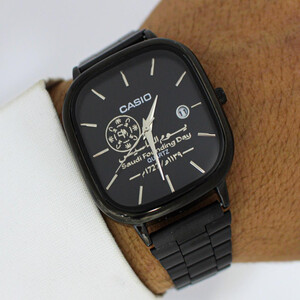 ساعة يوم التأسيس 940055