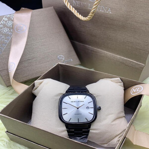 ساعة نيو لاتينا 940026