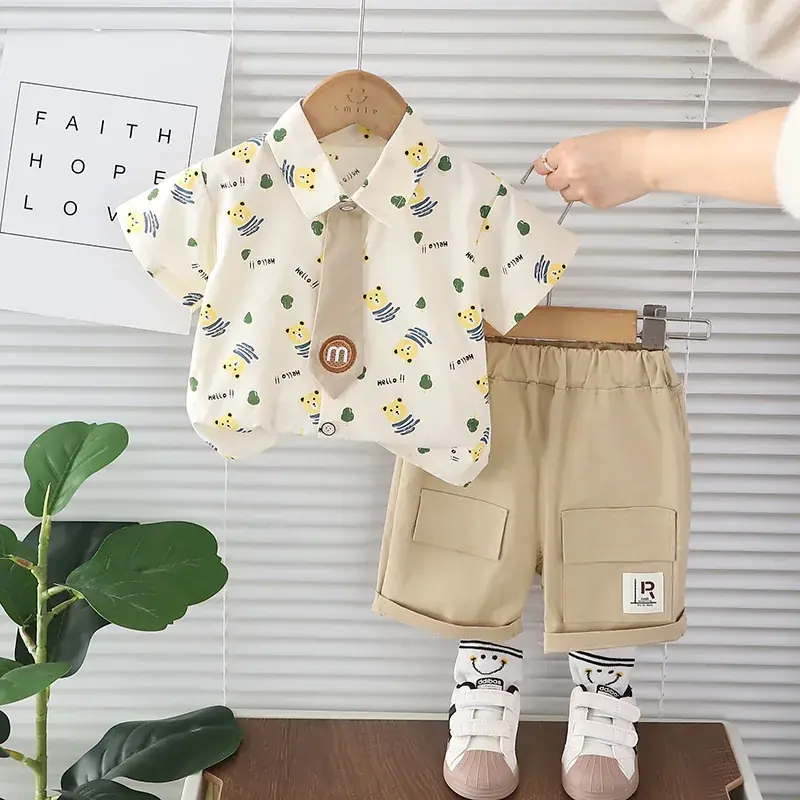 طقم ولادي من ١-٥ سنه